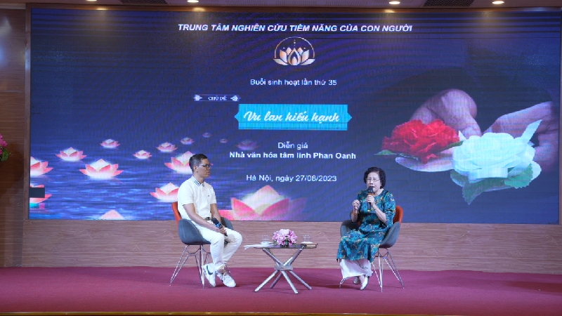 TẠI SAO THÁNG 7 VỪA CÓ LỄ XÁ TỘI VONG NHÂN, VỪA CÓ LỄ VU LAN BÁO HIẾU?
